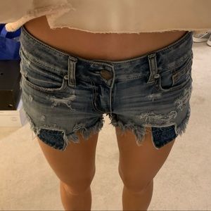 AE Shortie Short w/ Blue Pocket Detail